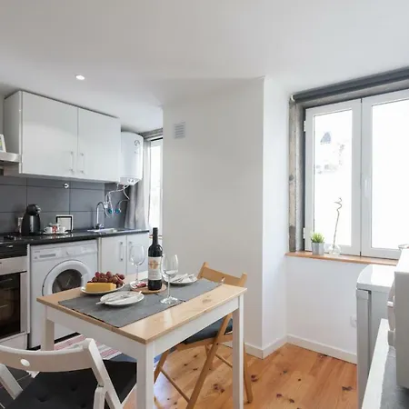 Center Castelo Apartman Lisboa